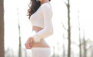 AISS爱丝(钻石版) – 扯皮时间，赵梦洁的浴缸福利写真让人自我瞎想