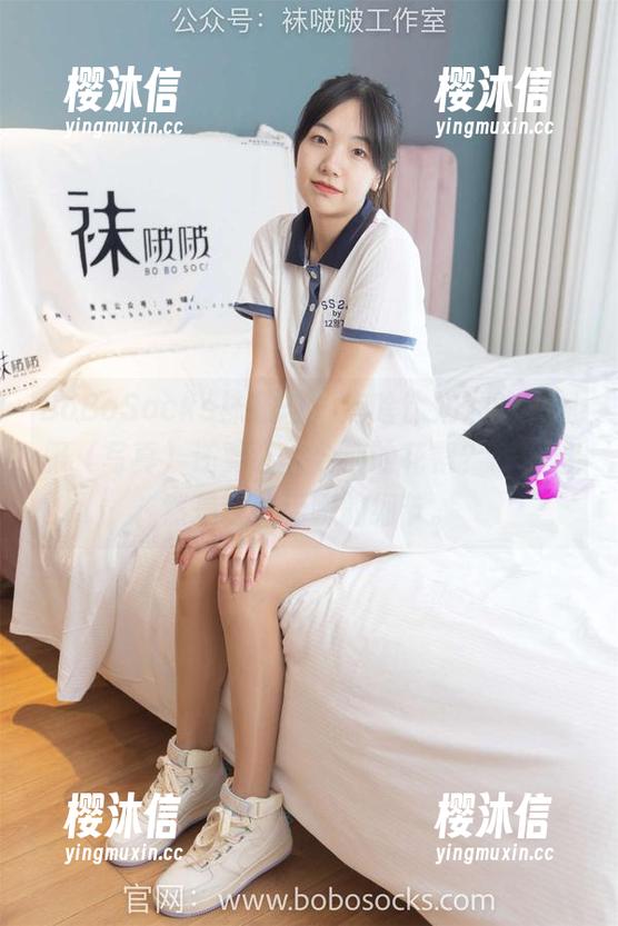 BoBoSocks袜啵啵 - 有啥比奶油的jk制服（写真）还要让人分心的花絮？哦，当然是这些无聊的细节。