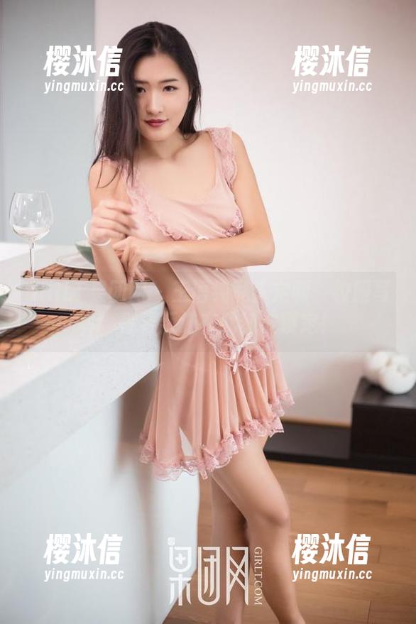 GIRLT果团网 - 王语纯私人定制：校服写真，青春叛逆在此刻被锁定！