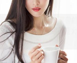KelaGirls克拉女神 – 哦，馨馨的日常原来可以这样拍，这动作…是不是太懒了点？
