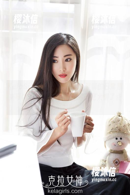 KelaGirls克拉女神 - 哦，馨馨的日常原来可以这样拍，这动作…是不是太懒了点？