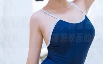 私房泳装saber的背影，得留给我好好回味一阵儿——来自喵糖映画的妙手。