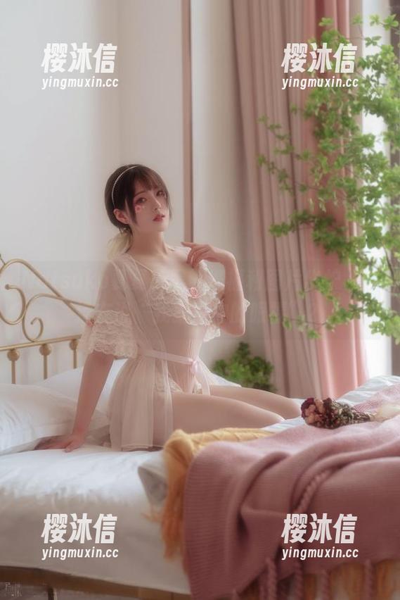 Natsuko夏夏子黑蝴蝶福利图片出炉，难道在说“我就是你的眼福”？