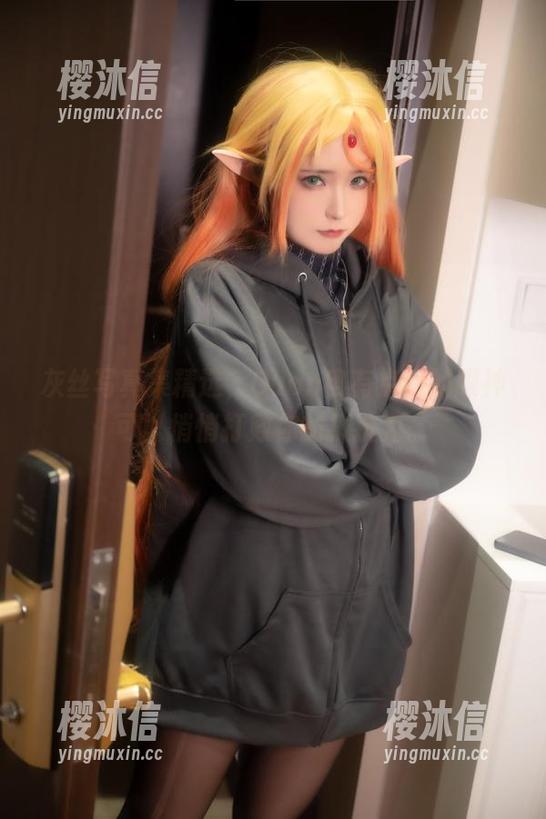 灰丝写真集精选，Quan冉有点饿的眼神可以悄悄打败你的抵抗力。