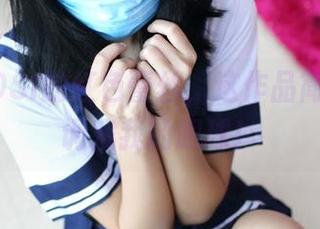 啊，ROSI的红色蕾丝，这作品简直像在调戏我的眼球！