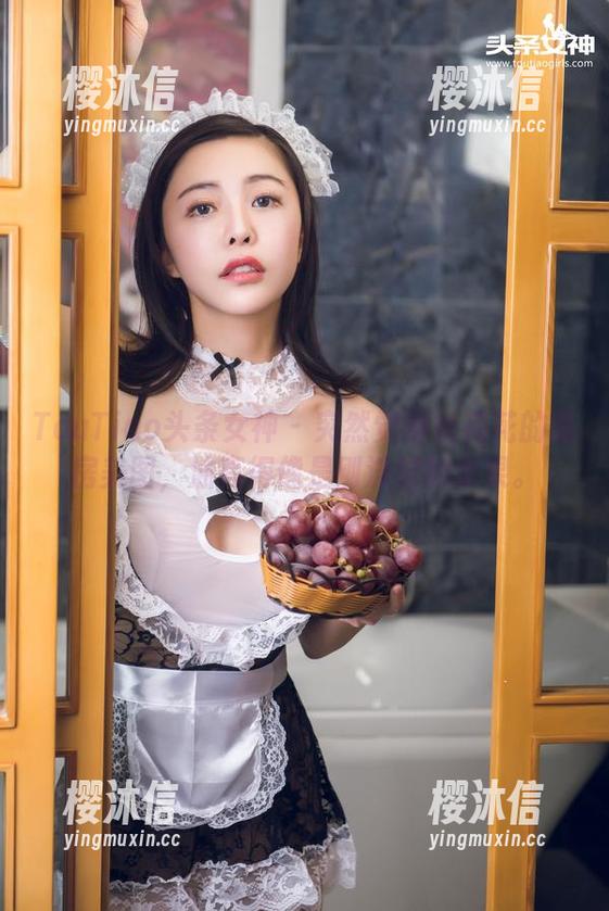 TouTiao头条女神-杜花花 TouTiao头条女神 - 突然觉得杜花花的私房美图,油亮得像是刚洗过的水果。