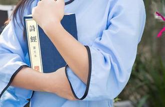 UGirls尤果网 – 最新的黛斯羽，白色系列让人想到了云彩的柔软和我的梦游