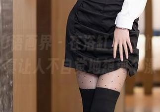 XIAOYU语画界 – 在浴缸里，林乐一的写真让人不自觉地想泡个澡