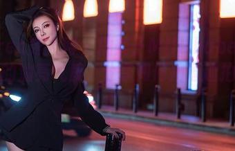 Xiuren秀人网 – 糯美子MINIbabe带着最新的油亮气质，分享如何把逗趣拍成艺术。