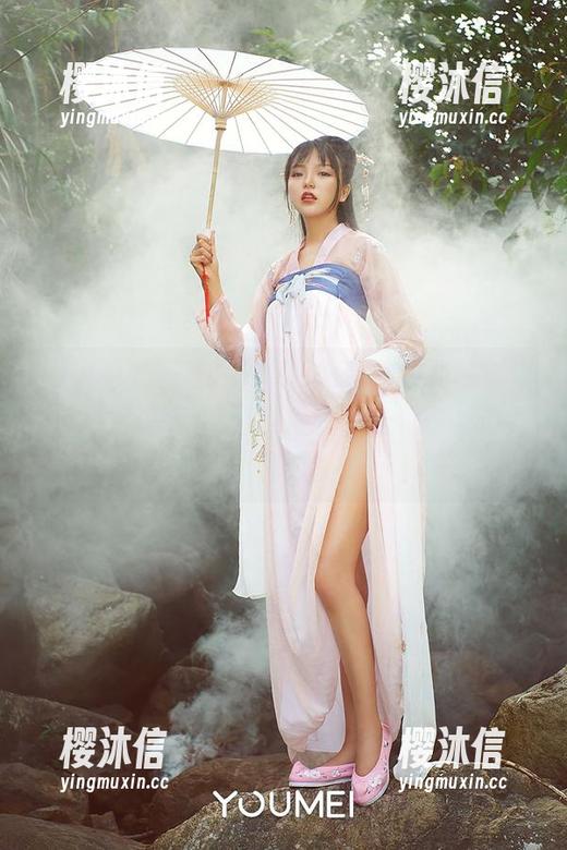 YouMi尤蜜荟 - 绝了，H杯陈若初黑白作品，图片里面的意味深长，让我在旁边默默惊叹。