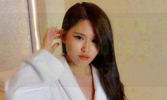 pans – 蕾蕾的长腿，高清再现，绝对是那个办公室沉闷氛围中的小亮点，拯救了我无聊的一天！