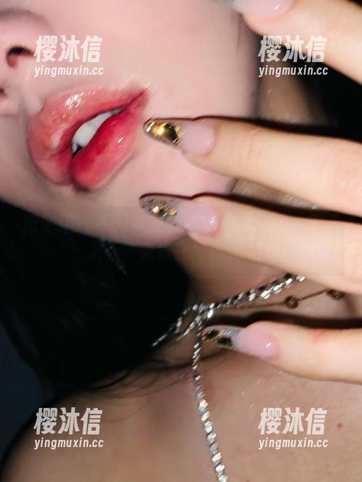 不爱笑的赛琳 微密圈 - 不爱笑的赛琳和她的黑网:高清之下,究竟在掩饰什么?