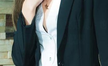 丽柜 – 精选：可馨的修女范儿，也许就是那种随意的撩拨