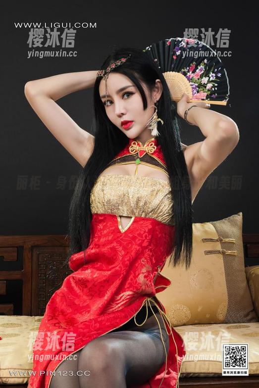 丽柜 - 身份认证：图图的空姐身份和美丽的无圣光