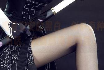 丽柜 – 观看安安的黑白，似乎有种无声的对话，在我脑海里回荡。