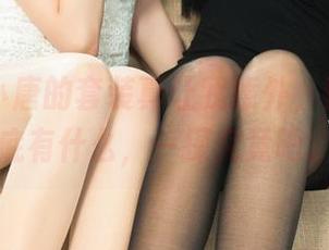 丽柜 – 小唐的套装真让我意外，图包里到底有什么，一探究竟吧。