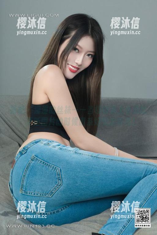丽柜-潼潼 丽柜 - 潼潼的丝袜——当模特遇上小逗比,更新图片的时候请系好安全带哦!