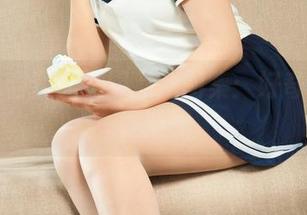 丽柜 – 甜甜的透明私房图集：好奇心只会被滋养