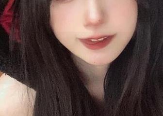 看倦倦喵和她的吉他妹妹，私房图里的隐秘才艺亮点！