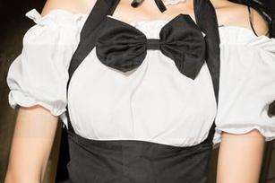 克拉女神 – 最新图包惊艳上线，雅楠学妹有种想把人迷住的魔力！