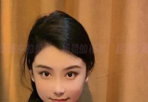 微密圈 – 原图中的奶雯：姐姐的模样，居然又调皮又利益