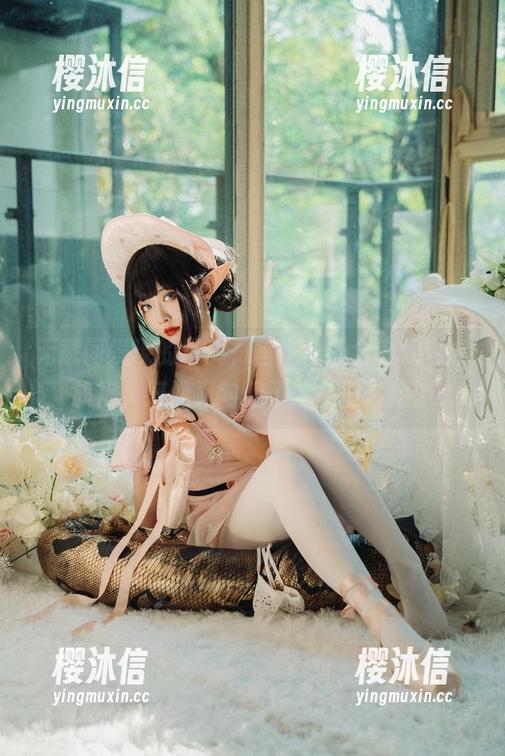 无意间发现的写真，宫本樱的全套埃吉尔旗袍，好像又勾起了些怀旧情绪。