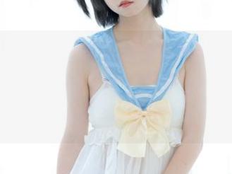 少女秩序 – 小鱼的私拍让人好想给她的美脚画个肖像，作品实在太吸引眼球，反正我是没法专注了。