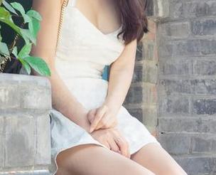 尤果网 – 何曼丽黑白写真，下载个不停，谁能抵挡这诱惑？
