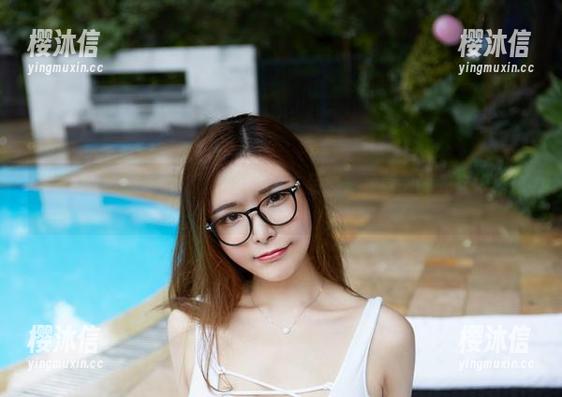 尤物馆 - FoxYini孟狐狸长腿作品集，下载前请先备好纸巾。
