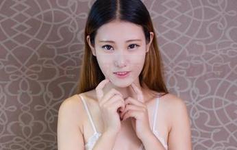 尤物馆 – 在线有毒，王闵多原图展示女仆的另一面。