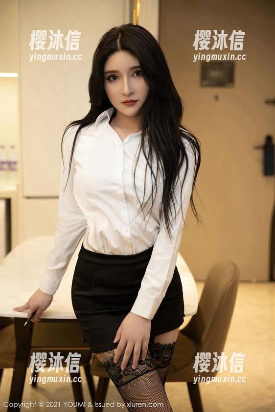 尤蜜荟 - 一翻图册，朱可儿和牛仔裤之间的魔力似乎无止境？