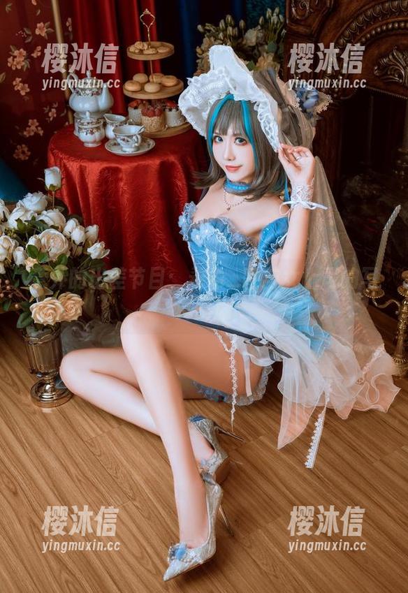 意外的出差节目：希希_啾与女上司的写真闹剧
