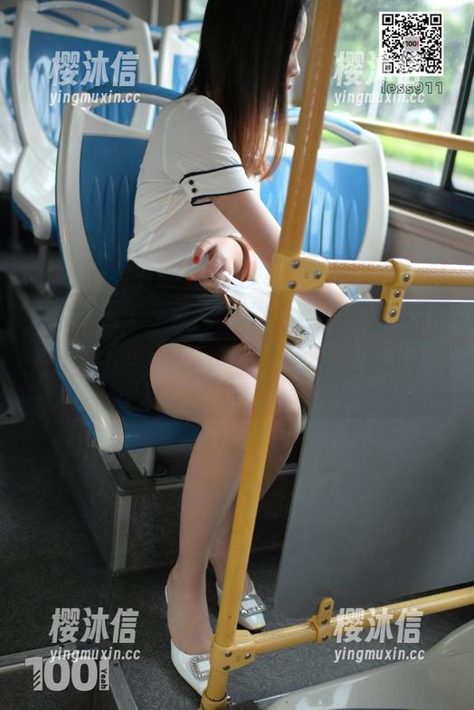 异思趣向-小九 异思趣向 - 小九的礼服原图分享,让我突然觉得:原来豆腐丁也能穿出这么华丽的效果。