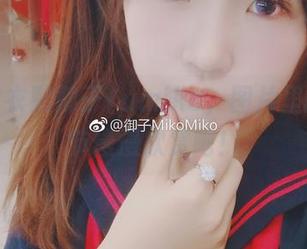 最新皮衣配御子Yumiko，图片里的小细节慢慢欣赏吧！