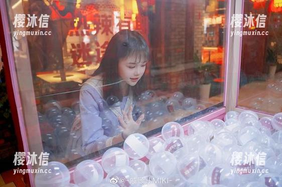 戚顾儿 不整齐的花掉,戚顾儿的私拍,貂蝉与公孙离的原图,有种隔着时空的既视感