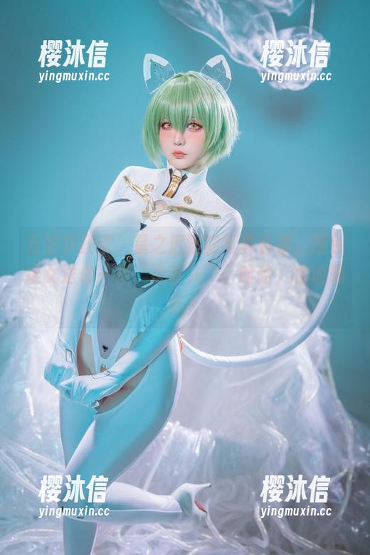万圣节狂欢，星之迟迟的写真合集，橙色魔女送你一杯“没事儿”。哈哈，你敢喝吗？
