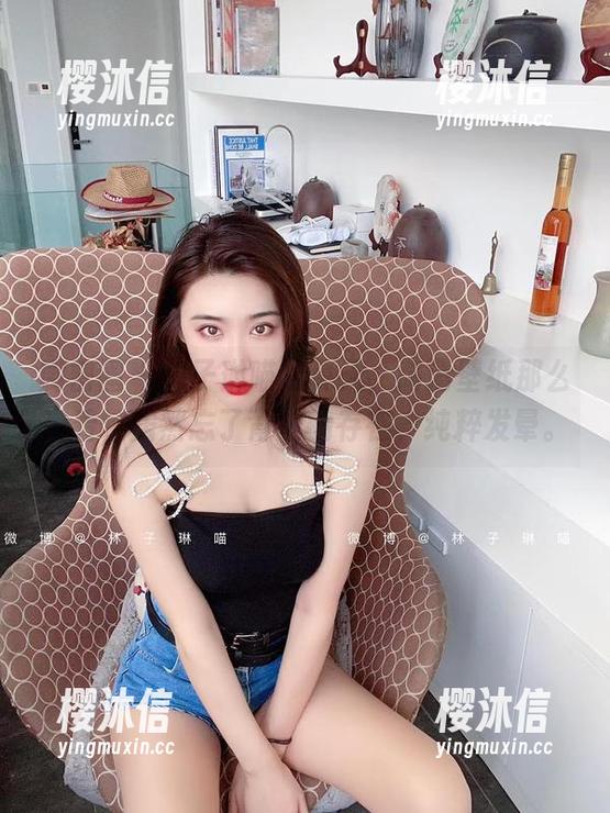 微密圈 - 林子琳喵的夏天，高清壁纸那么一看，居然忘了背景的存在，纯粹发晕。