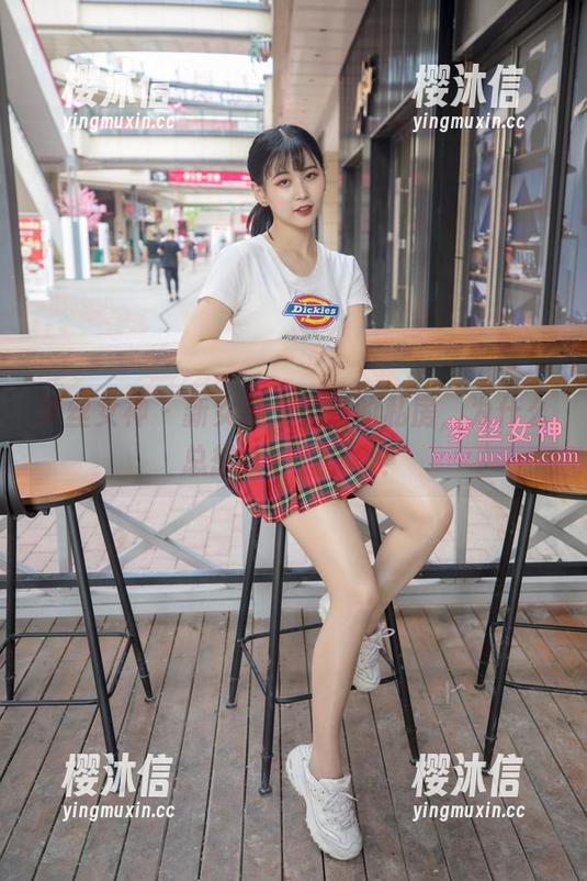 梦丝女神-刘灵嘉 梦丝女神 - 新女神刘灵嘉的私房,为什么总想从中搬个家?