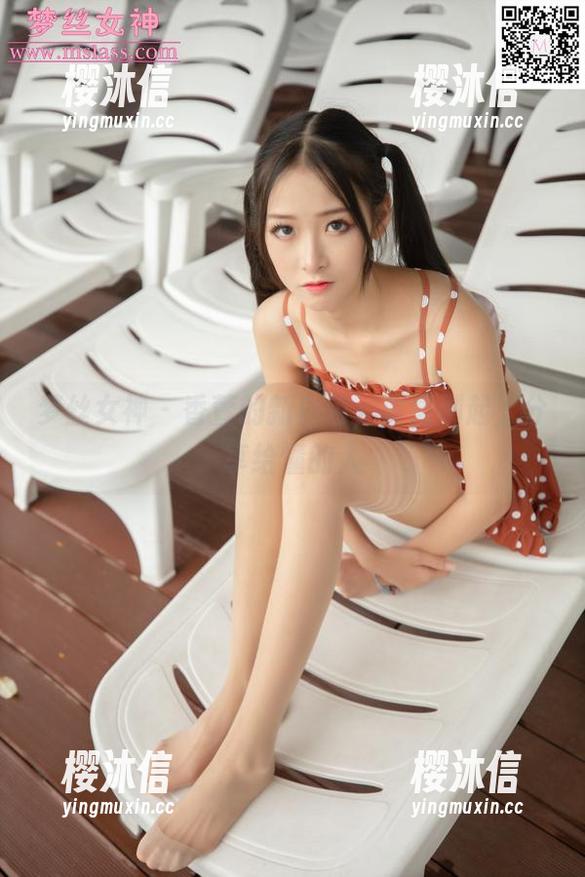 梦丝女神-香萱 梦丝女神 - 香萱的新白色,原图刷起,分享给懂的人