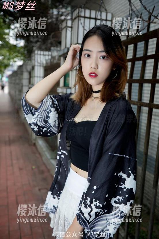 梦丝女神 - 有趣的是，魏婷婷的旗袍写真就像是穿越回古代，分享一下我的穿搭想法吧！