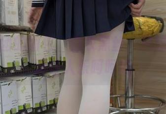 森萝财团的图包，白衣黑丝，只想说这画面让人乐呵呵的