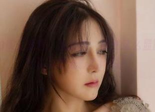 樱晚gigi的美足套图，精选版，居然这么显腿长？我一直以为是光影的问题！