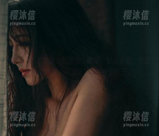 樱晚gigi的美腿定制图集，哎呀，这么优雅，这双腿真有修养，不知道每天穿什么鞋子。