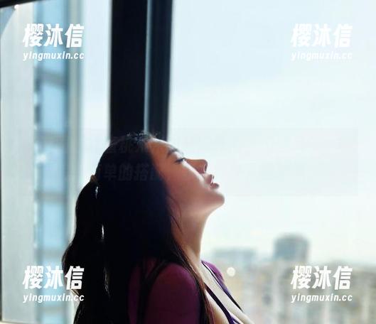 微密圈 - 水蜜桃米米的最新作品，肉丝吊带，明明是简单的搭配，却有种撩人的效果。