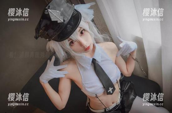 清颜真德秀 看!清颜真德秀和圣诞树合影的神奇合集,结果树都羞愧得发光了!