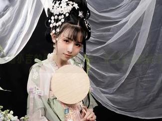 爆机少女喵小吉的最强冰雪组合：充满张力的高清作品！