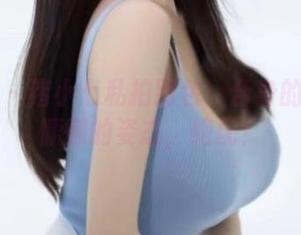 微密圈 – 猪小七私拍图包：合身的睡衣和慵懒的姿态，绝配！
