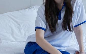 甜予摄影 – 璇璇的女友图集：每一张都像是在偷瞧