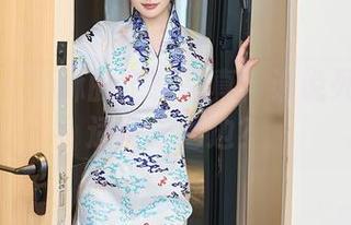 秀人网 – 奶酥的定制写真：谁说死库水只适合泳池边？