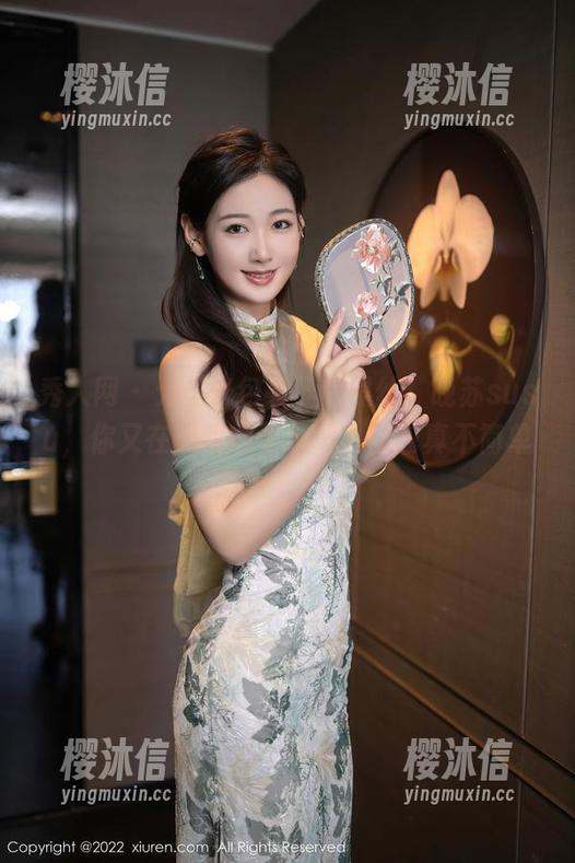 秀人网 - 无圣光包裹下的黑丝，晚苏susu，你又在撩我心了是吧？图包真不简单。